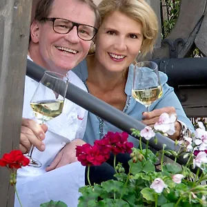 https://gasthaus-zur-krone-grossheubach.com-bavaria.com