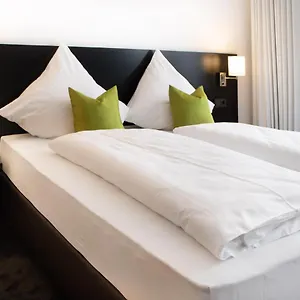 Hotell Nhi By Wmm 