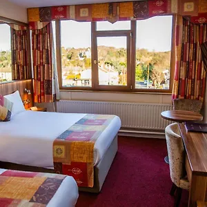 Hotell West County ***